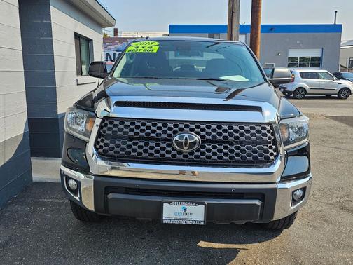 2018 Toyota Tundra SR5