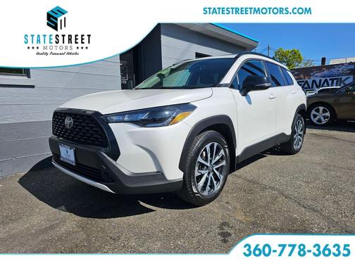 Wind Chill Pearl 2025 Toyota Corolla Cross LE