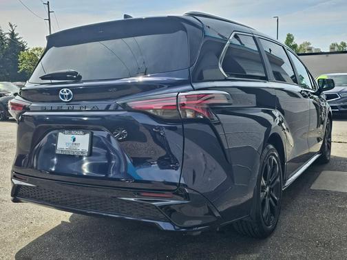 Dark Blue Pearl 2024 Toyota Sienna XSE 7 Passenger