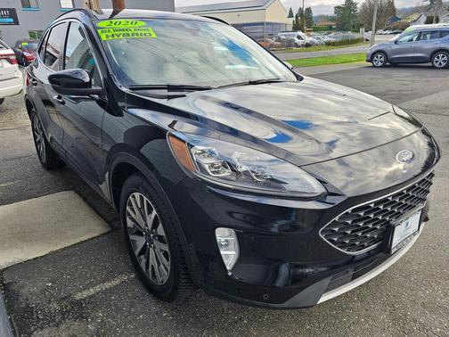 2020 Ford Escape Titanium