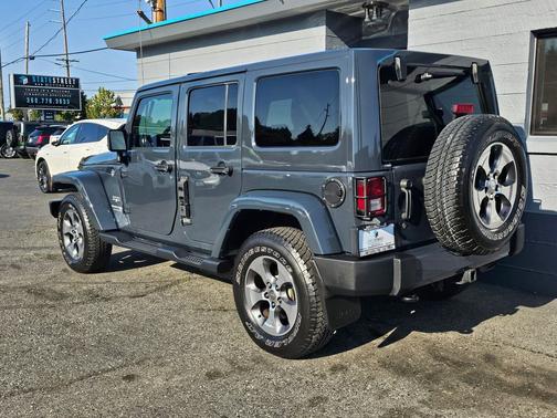 2018 Jeep Wrangler JK Unlimited Sahara