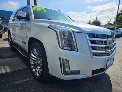 Crystal White Tricoat 2018 Cadillac Escalade Premium Luxury