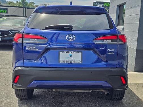 Blue Crush Metallic 2023 Toyota Corolla Cross XLE
