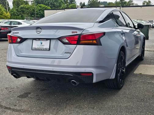 Gray Sky Pearl 2023 Nissan Altima SR Intelligent AWD
