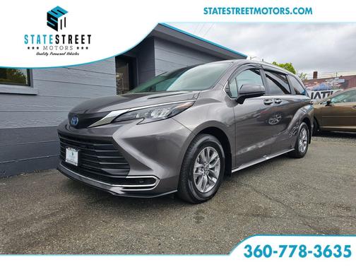Predawn Gray Mica 2024 Toyota Sienna XLE