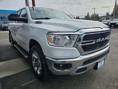 Bright White Clearcoat 2020 RAM 1500 Big Horn/Lone Star