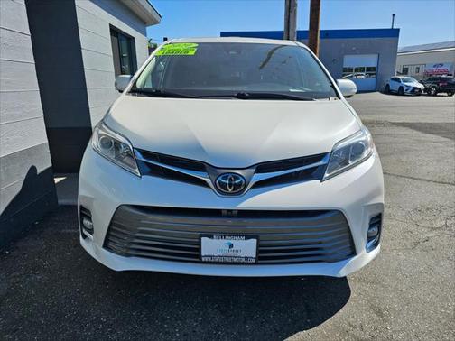 2020 Toyota Sienna Limited Premium