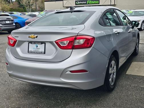 2018 Chevrolet Cruze LS