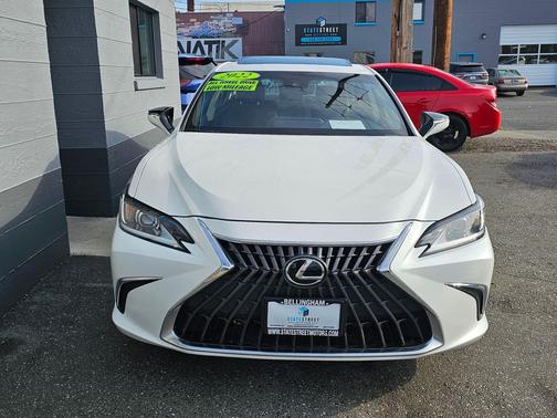 2022 Lexus ES 250 Base