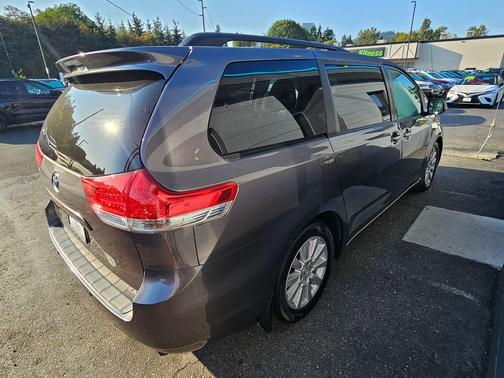 2014 Toyota Sienna XLE