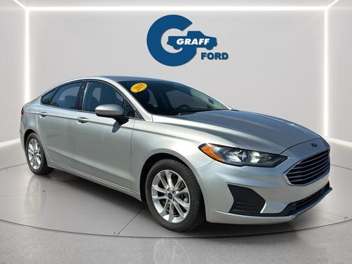 INGOT SILVER METALLIC 2019 Ford Fusion SE