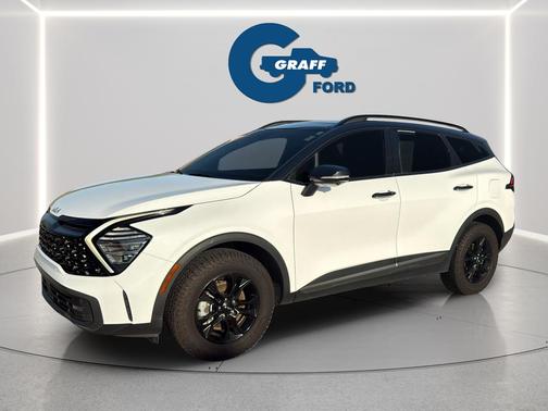 Glacier White Pearl/Ebony Black Roof 2023 Kia Sportage S