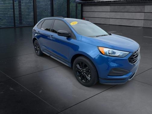 2022 Ford Edge SE