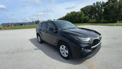 2023 Toyota Highlander LE