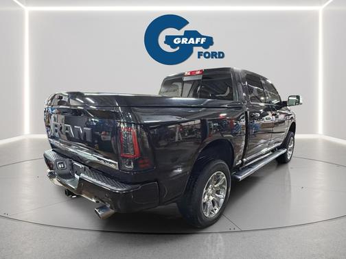 2017 RAM 1500 Limited Crew Cab 4x4 5'7' Box