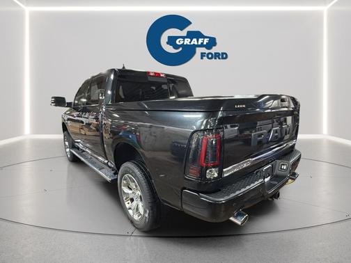 2017 RAM 1500 Limited Crew Cab 4x4 5'7' Box