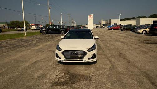 2019 Hyundai SONATA Hybrid Limited
