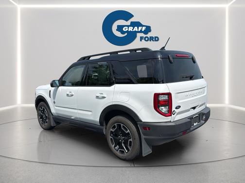 Oxford White 2023 Ford Bronco Sport Outer Banks