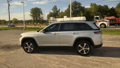 2022 Jeep Grand Cherokee 4xe Base