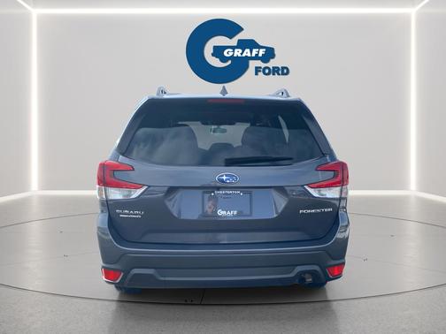 Magnetite Gray Metallic 2023 Subaru Forester Premium