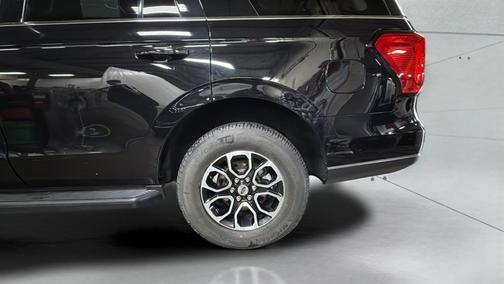 AGATE BLACK METALLIC 2023 Ford Expedition XLT