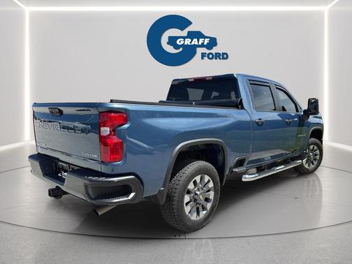 Lakeshore Blue Metallic 2024 Chevrolet Silverado 2500 Custom