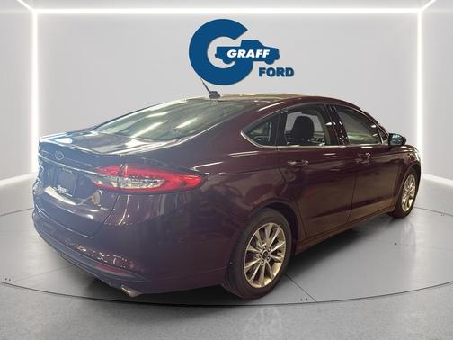 BURGUNDY VELVET 2017 Ford Fusion SE