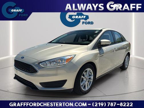 WHITE GOLD 2017 Ford Focus SE