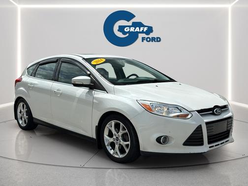 WHITE PLATINUM TRI-COAT 2014 Ford Focus Titanium