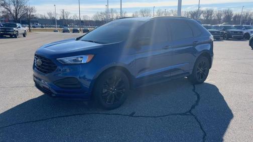 ATLAS BLUE 2022 Ford Edge SE