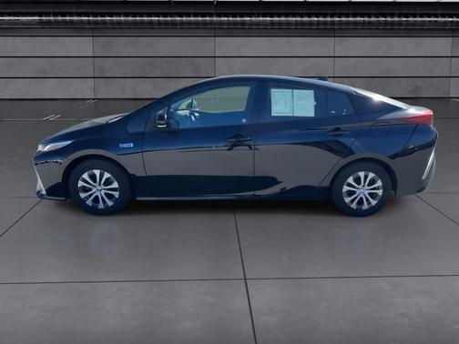 2021 Toyota Prius Prime LE