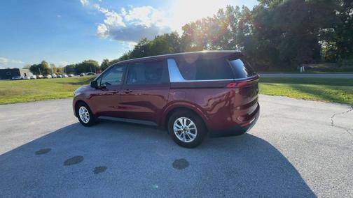 2022 Kia Carnival LXS