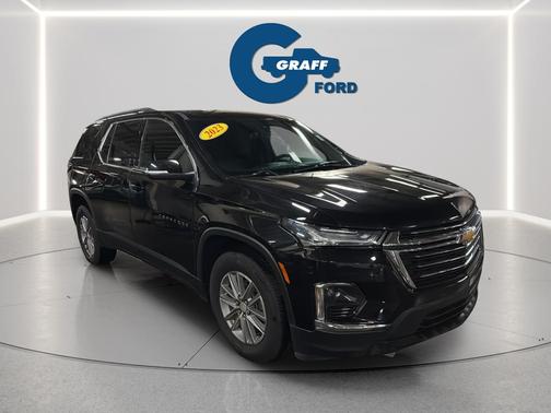 Mosaic Black Metallic 2023 Chevrolet Traverse LT Cloth
