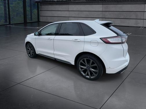 2018 Ford Edge Sport