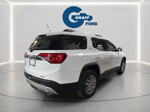 2017 GMC Acadia SLE-2