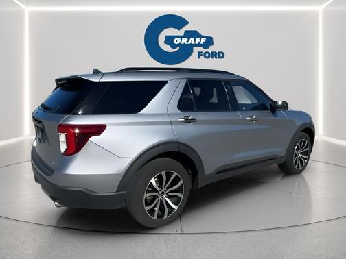 2022 Ford Explorer ST-Line