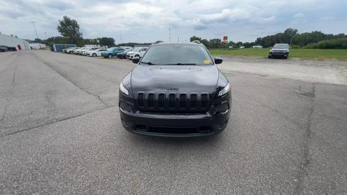 2017 Jeep Cherokee Sport