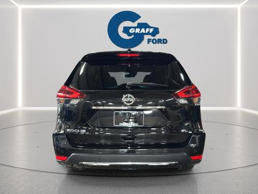 2020 Nissan Rogue SL