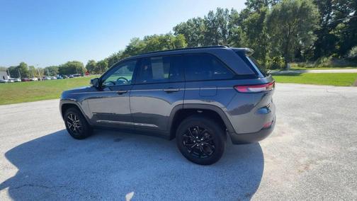2024 Jeep Grand Cherokee Altitude