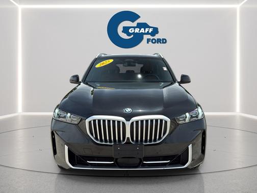 Black Sapphire Metallic 2025 BMW X5 PHEV xDrive50e