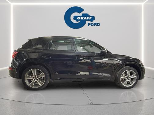 2025 Audi Q5 45 S line Premium