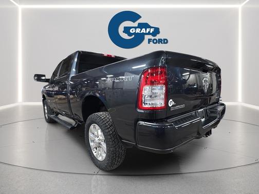 2022 RAM 2500 Big Horn Crew Cab 4x4 6'4' Box