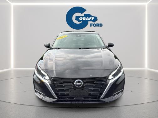 Super Black 2024 Nissan Altima 2.5 SV