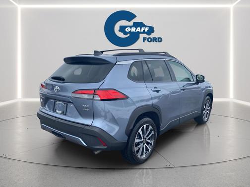 2025 Toyota Corolla Cross XLE