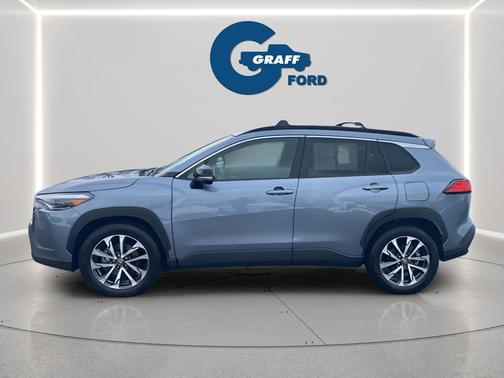 2025 Toyota Corolla Cross XLE