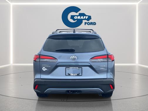 2025 Toyota Corolla Cross XLE