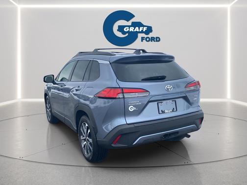 2025 Toyota Corolla Cross XLE