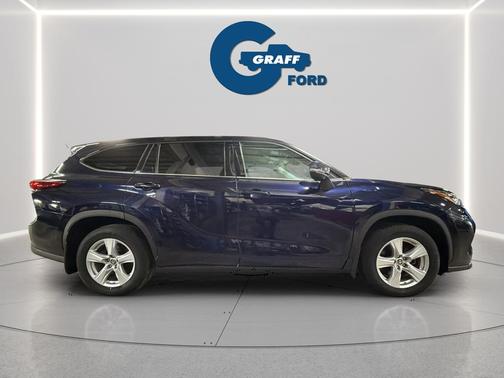 2020 Toyota Highlander LE