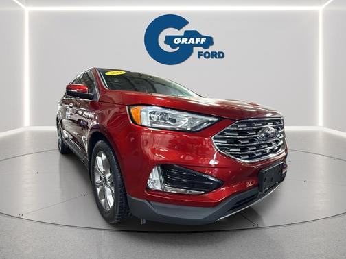 RUBY RED METALLIC TINTED CC 2019 Ford Edge Titanium