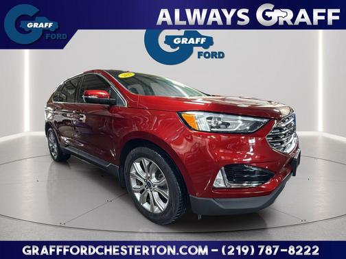 RUBY RED METALLIC TINTED CC 2019 Ford Edge Titanium